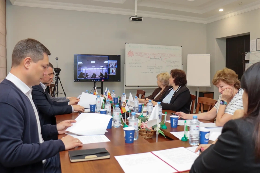 Руководство МГТУ и КалмГУ обсудили перспективы сотрудничества в сфере науки, образования и цифрового развития