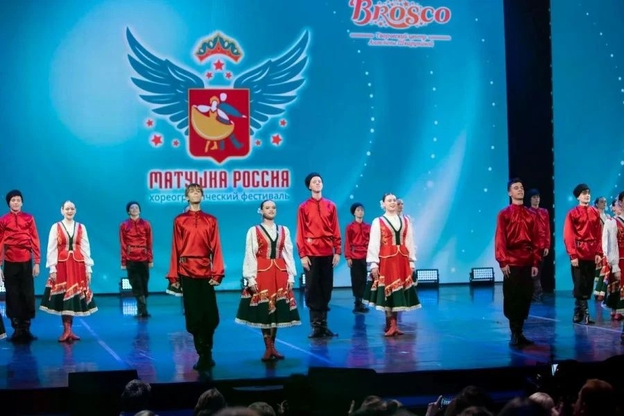 Образцовый ансамбль народного танца «Лучиграй» одержал победу на Всероссийском хореографическом фестивале «Матушка Россия»